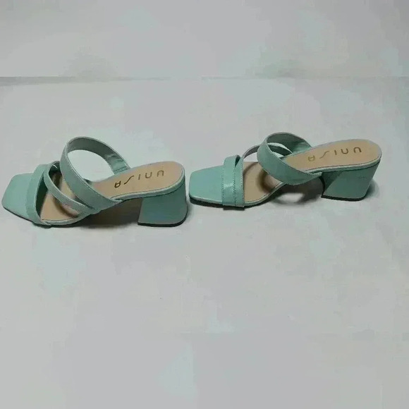 Unisa Block heel,Open, Square  toed Pumps . - Picture 4 of 6